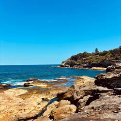 Coastal Walk 🏃🏽🪨