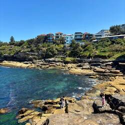 Coastal Walk 🏃🏽🪨