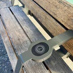 Wireless Charger Bushaltestelle 🔋🚏