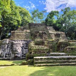 Und noch der Masken-Tempel ...