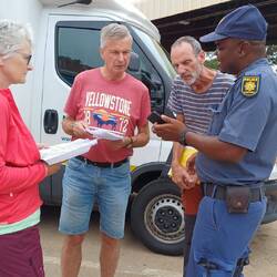 warten, warten, warten, 3 Stunden