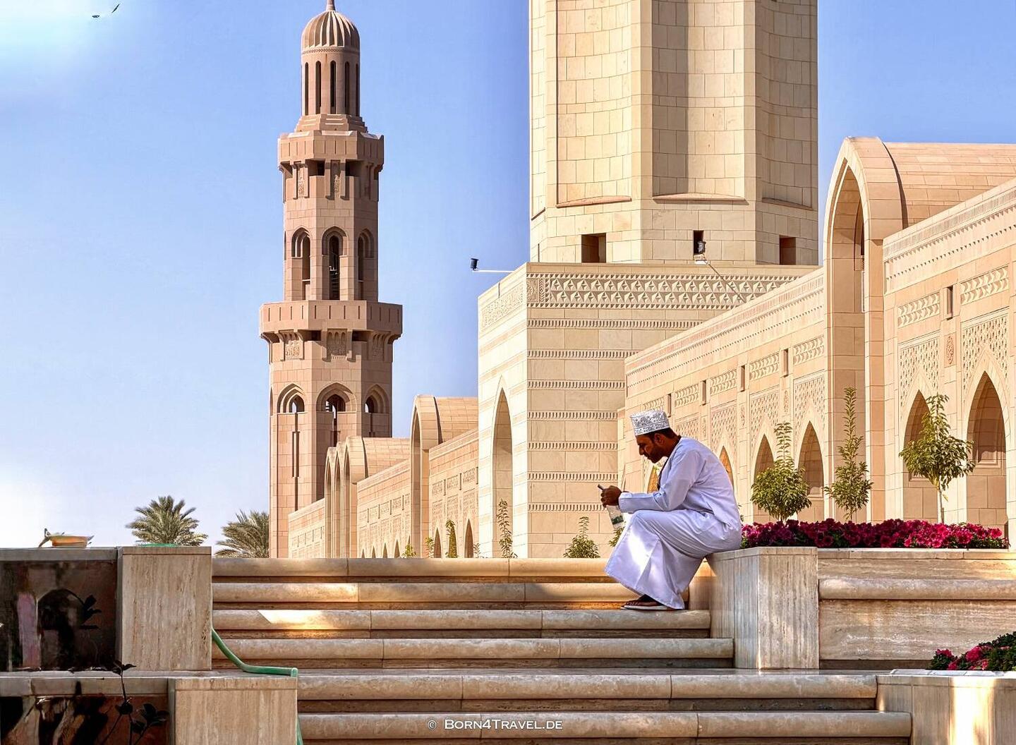 Sultan Qaboos Grand Mosque