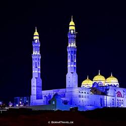 Mohamed Al Ameen Mosque bei Nacht