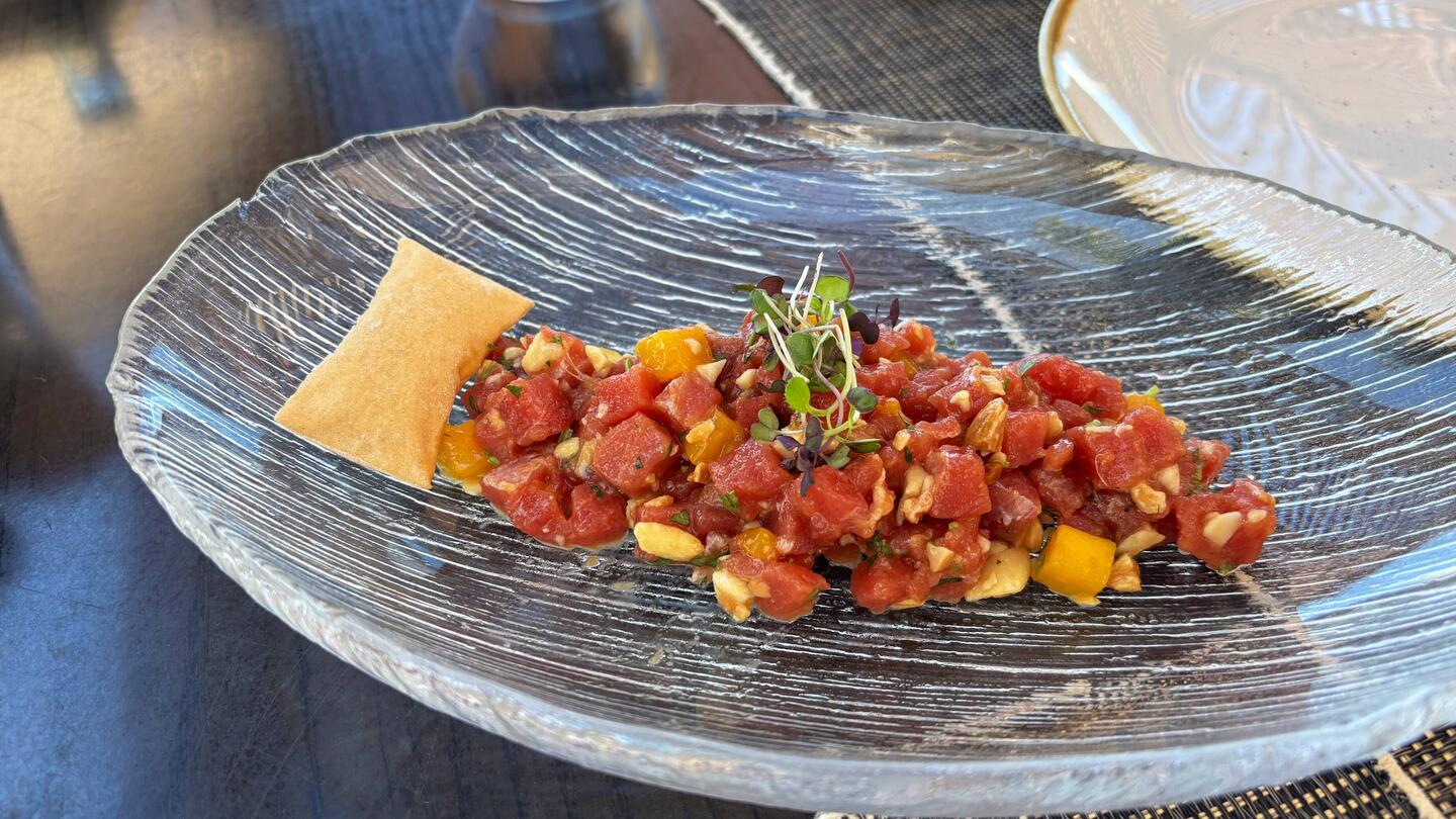 Vorspeise ein köstliches Thunfisch Tatar
