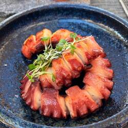 Hauptgang: Pulpo - schmatzofatz gut