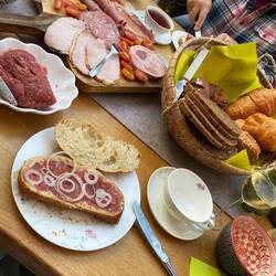 Neben dem Döner durfte natürlich das Mettbrötchen nicht fehlen ☝🏼☝🏼