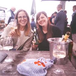 Gemütlicher Wein-Nachmittag mit Hilke, Aileen und Alica in Schlicktown 🍷🫶🏽