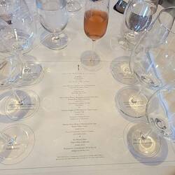 Was will man an so einem Seetag auch schon anderes machen als ein Wein Tasting?