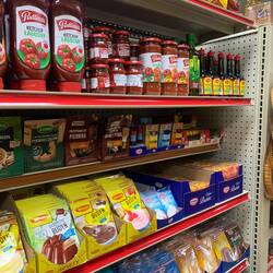 Maggi, Hengstenberg Essig, Senf, Marmelade, Hengstenberg Gurken sind auch mit im Programm