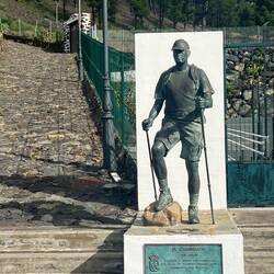 Denkmal für den unbekannten Wanderer