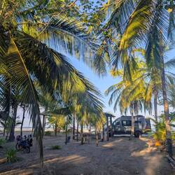 Camping Dommar . Der schönste Platz war schon belegt und weichen wollte er auch nicht