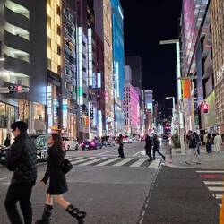 Langsam ging überall die Beleuchtung an