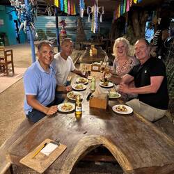 Tacoessen mit Zwillingen aus San Diego