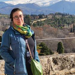 im Hintergrund die Sierra Nevada, das südlichste Skigebiet Europas