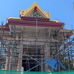 Neuer Tempel in Khuk Khak