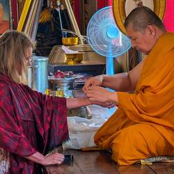 Kathi hat auch ein Glücksbändchen bekommen