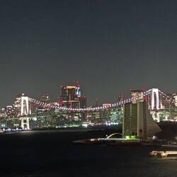 Rainbow Bridge und Tokio Tower