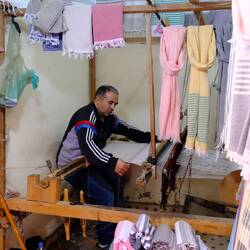 Kaufen hier direkt einen Schal für die Wüste morgen