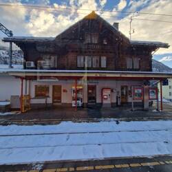 St Nicklaus station