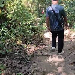 Und zu Fuß weiter zur Kafeeplantage 😲