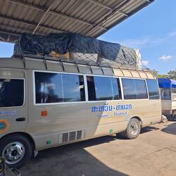 Weiterfahrt im öffentlichen Bus