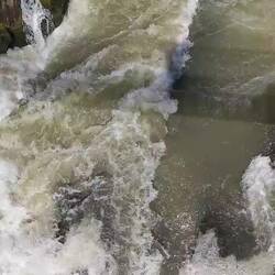 Li Phi Somphamit Waterfalls