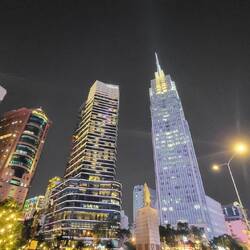 Vue depuis la Marina 😍