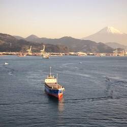 morgendlicher Blick vom Schiff