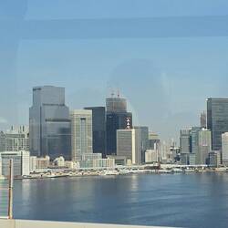 Busfahrt über die Rainbowbridge