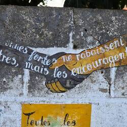 Les personnes fortes ne rabaisse pas les autres, mais les encourages