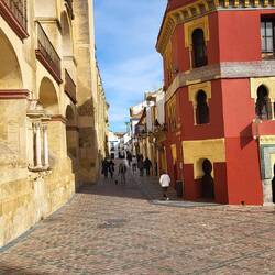 enge Gassen rund um die Mesquita