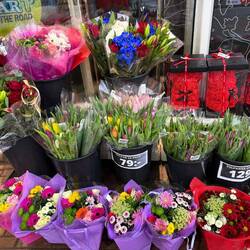 Farbtupfer...Tankstelle Nyköping