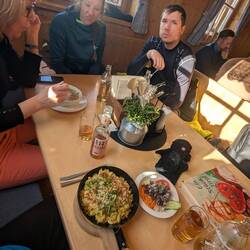 Mittag in der Wonnealm Hütte