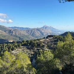 ... in toller Berglandschaft.