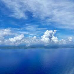 De gehele lengte van het eiland