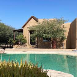 eine kurze Autofahrt bringt uns zum Al Sahel Resort