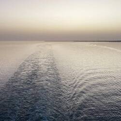 nehmen Kurs Richtung Abu Dhabi