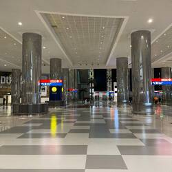 6 Stunden später sind wir da: Dubai Airport