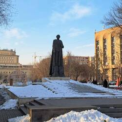 Monumento a Garegin Nzhdeh