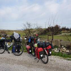 Frühstück an der Nebenstraße