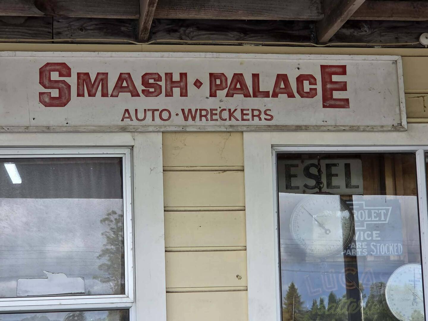 This place is at the start of the ride.