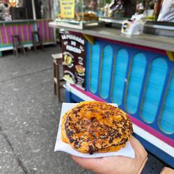 Cheese and honey arepas 🫓 $1.00