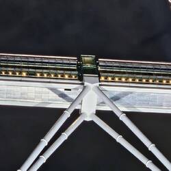 Bekannt aus *Verlockende Falle* (Entrapment, 1999) mit Sean Connery & Catherine Zeta-Jones