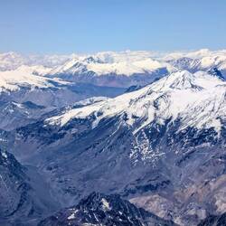 Flight access the Andes.