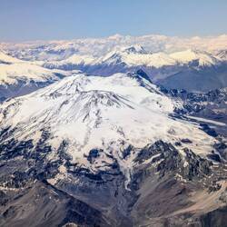Flight access the Andes