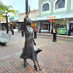 Sheila Williams, fille d'un architecte ayant participé à la reconstruction de Napier après le séisme