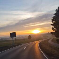 Der frühe Sonnenuntergang 4km vor zu Hause