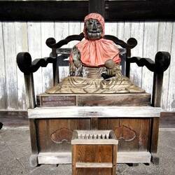 heilkräftige Statue des Arhat Pindola