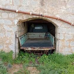 Tight parking on Comino