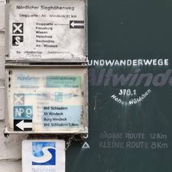 ....und der sehr alte Sieghöhenweg.